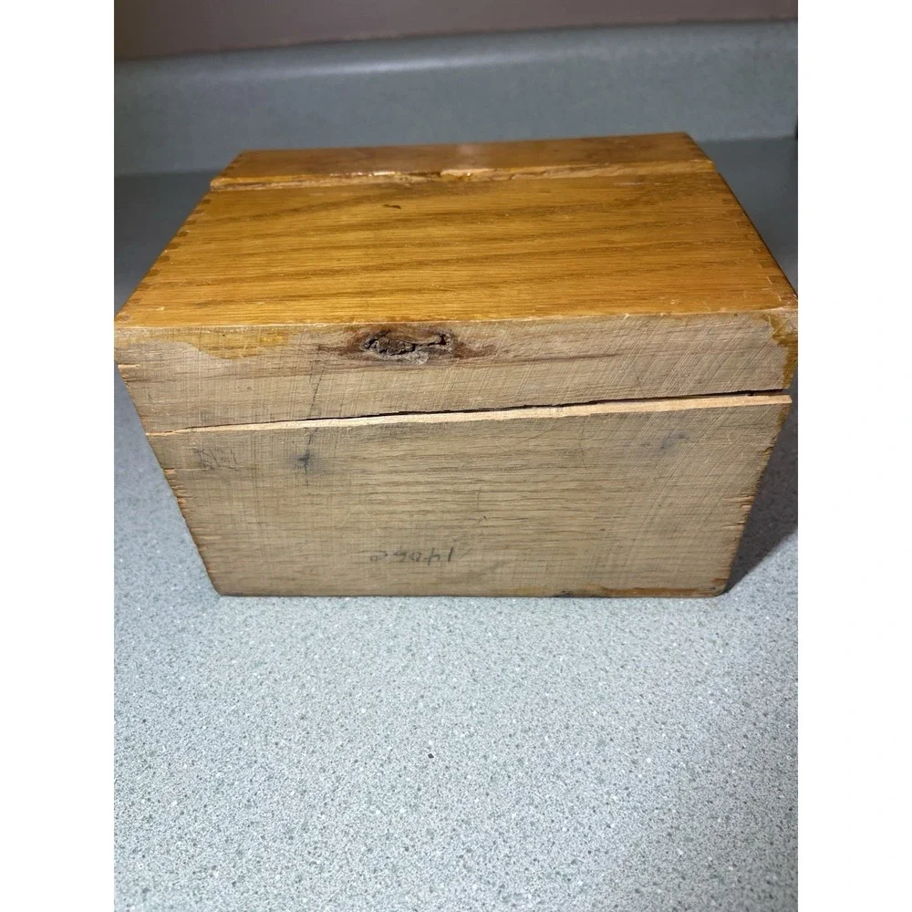 Vintage Wooden Recipe Box With Typed And Hand Written Recipe Cards Very Old